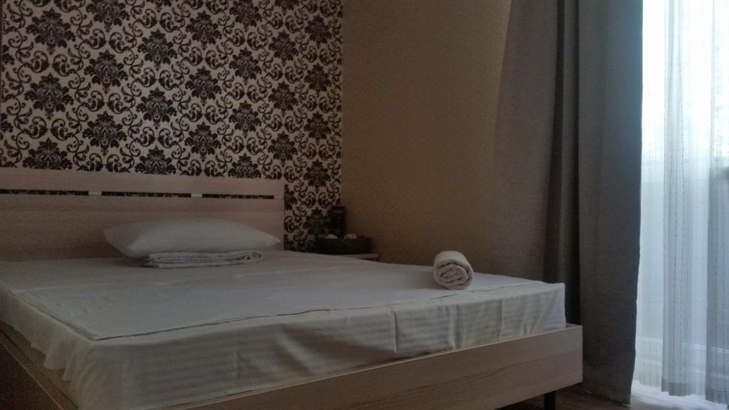 Apartments On Ahmetova 4 알마티 외부 사진